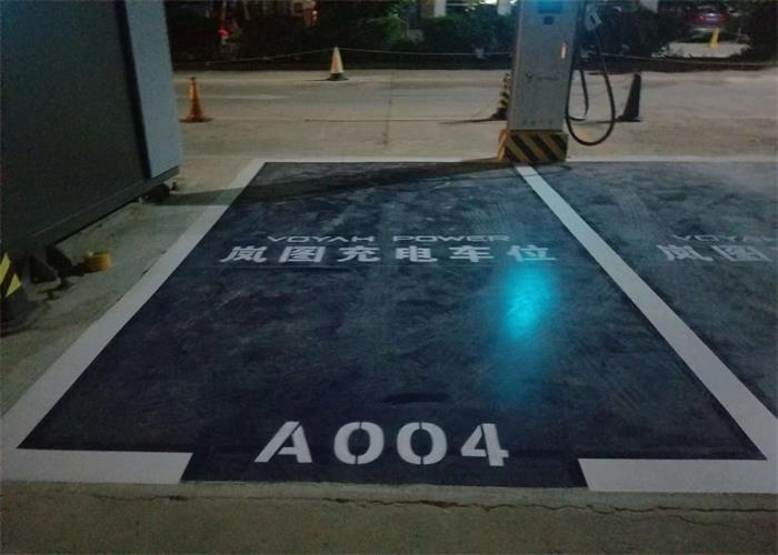 石家莊4s店停車位環氧施工收尾中！